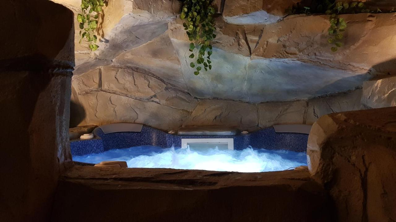 Le Lodge Origin Sainte-Suzanne Exterior photo